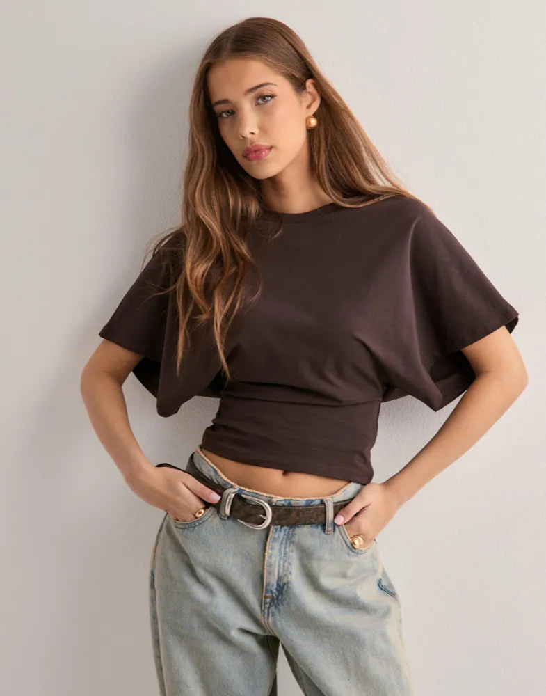Cirella – Taliowany krój – Krótki t-shirt