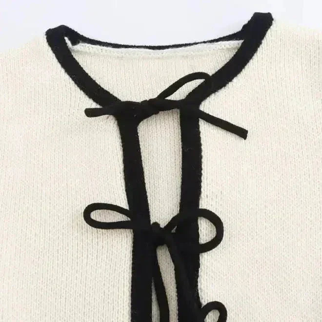 Josette – Akcenty kokardkowe – Elegancki kardigan