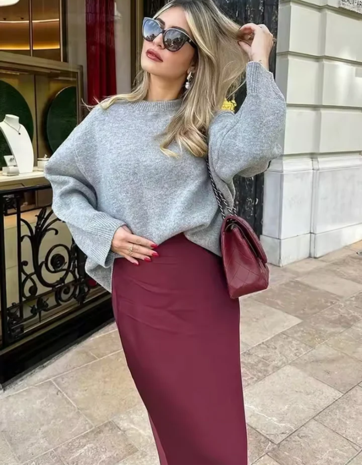 Mirella – Elegancka sylwetka – Zwiewna spódnica typu slip