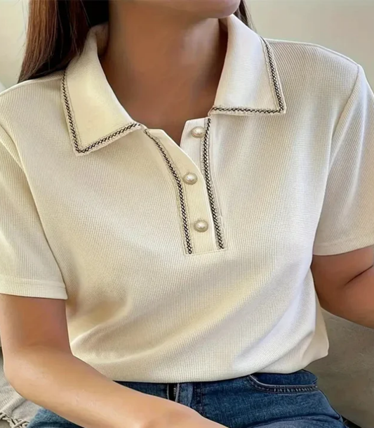 Adrianna – Eleganckie detale – Koszulka polo