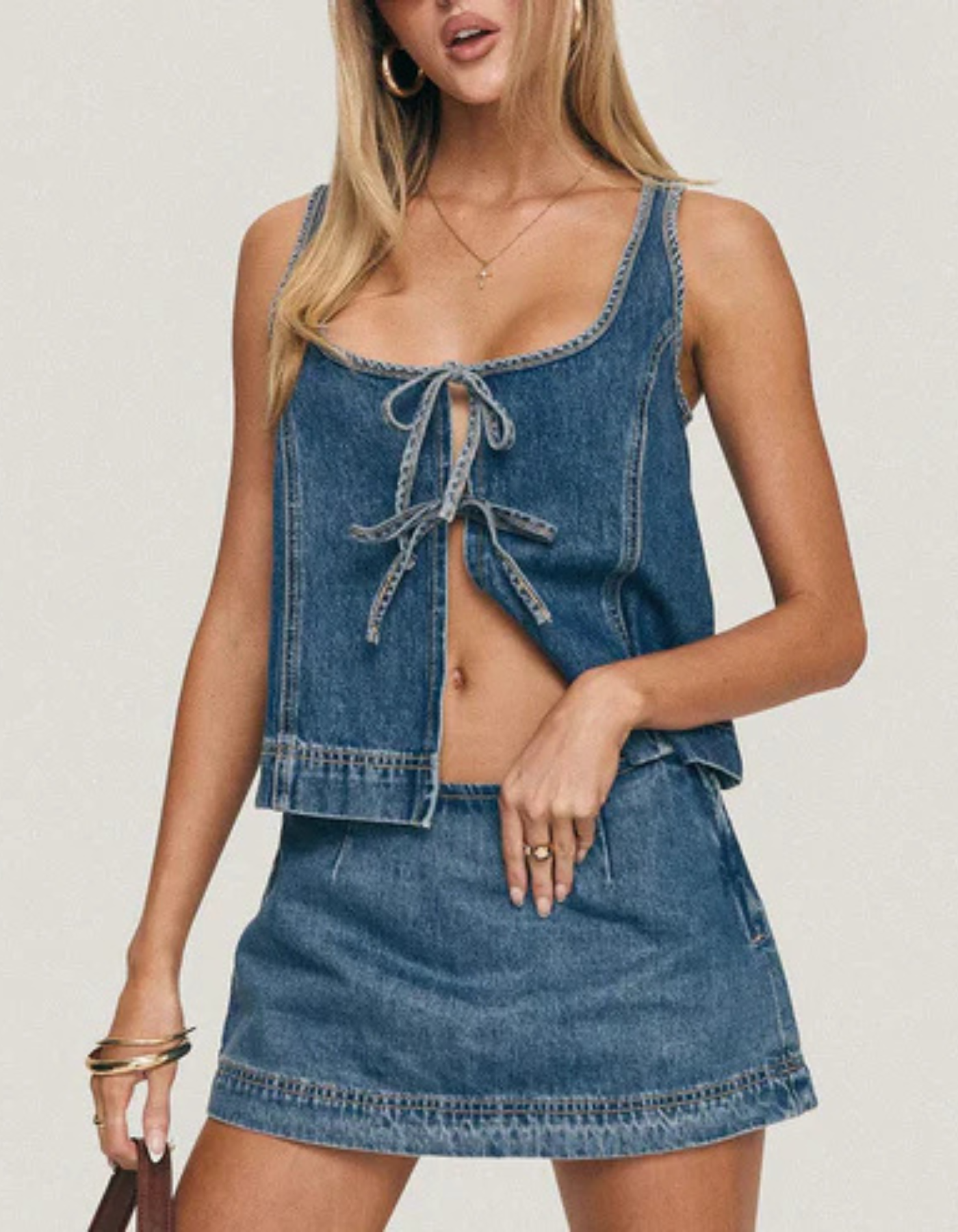 Serena – Casual chic – Zestaw z dżinsowym topem i spódnicą